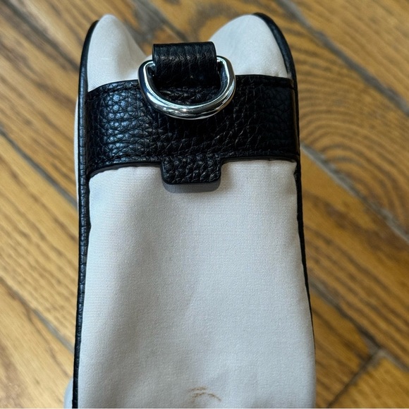 Lululemon Now and Always Crossbody - Picture 4 of 9